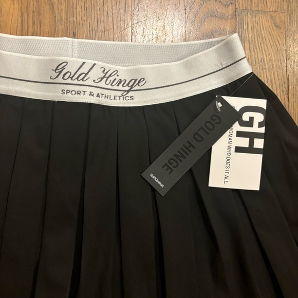 Gold Hinge Black Pleated Athletic Skirt - Picture 2 of 6